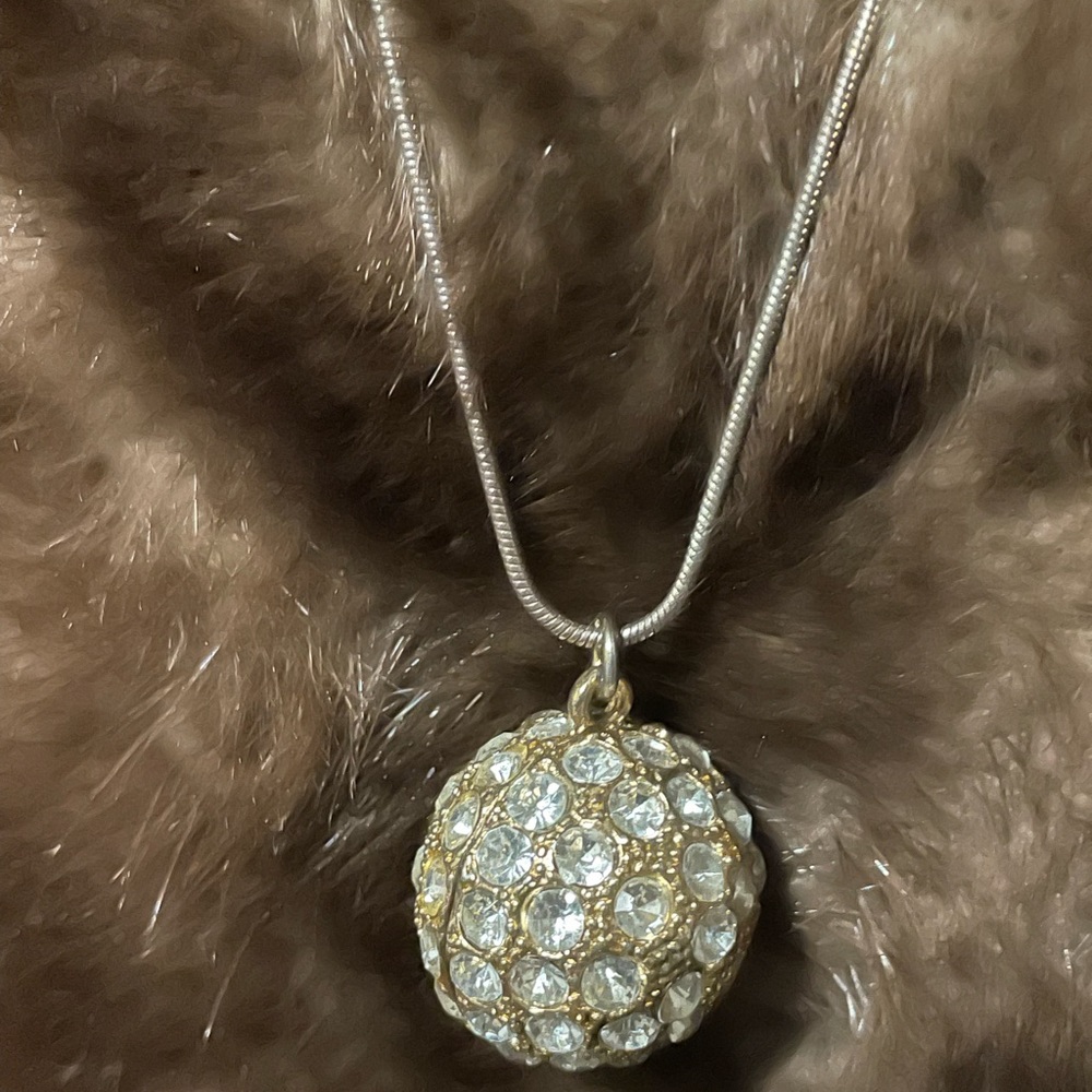 Necklace - Picture 2 of 2